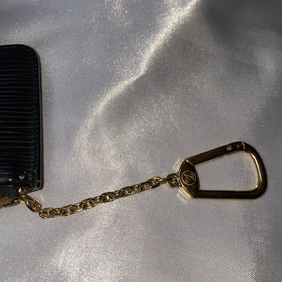 Louis Vuitton EPI leather key cles Only - Picture 7 of 8
